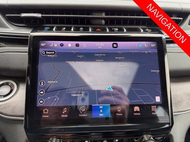 Used 2023 Jeep Grand Cherokee Overland AWD/4WD image 42