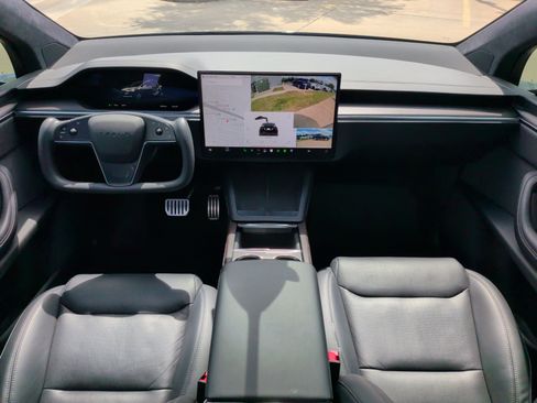 Used 2023 Tesla Model X AWD/4WD image 29
