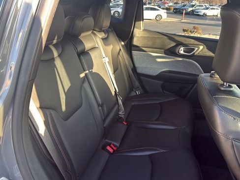 Used 2023 Jeep Compass Latitude image 28