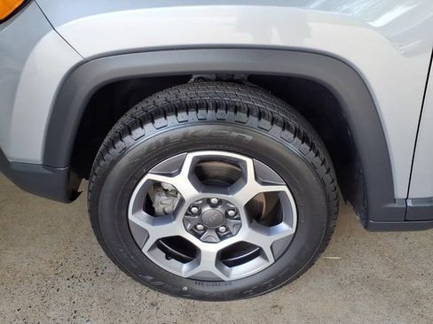 Used 2022 Jeep Compass Trailhawk w/ Trailhawk Elite Group AWD/4WD image 10