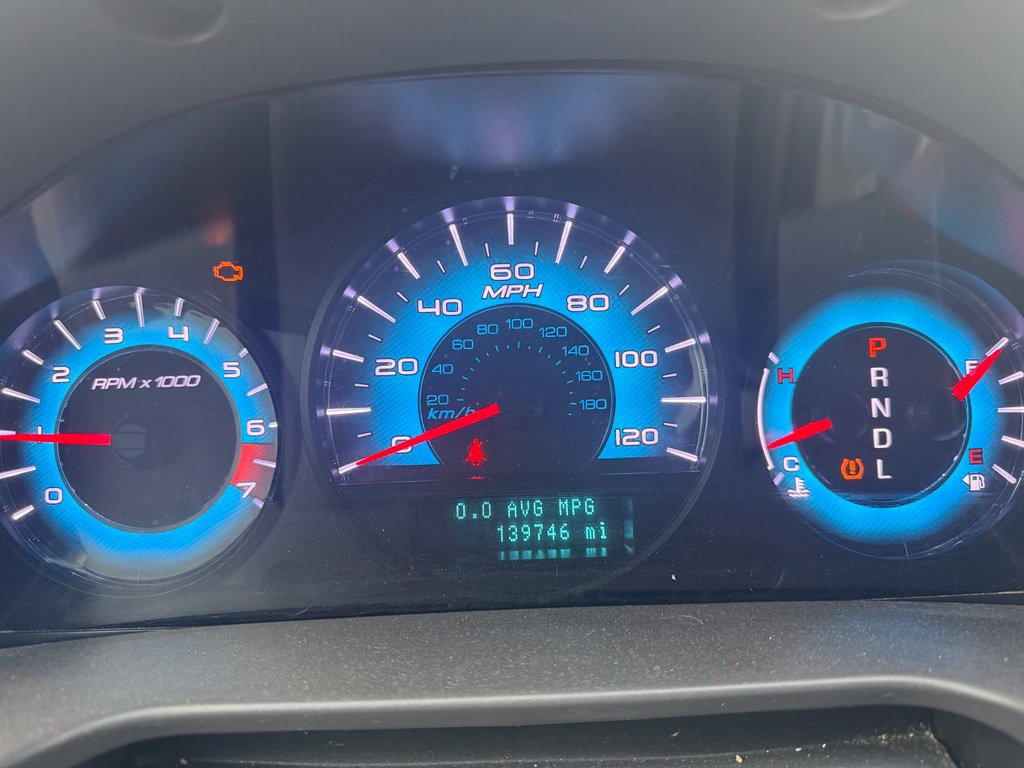 Used 2010 Ford Fusion SE FWD image 8