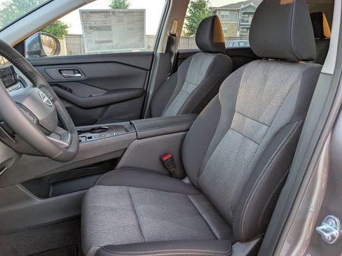 New 2026 Nissan Rogue SV FWD image 18