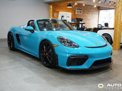 Used 2020 Porsche 718 Boxster Spyder image 3