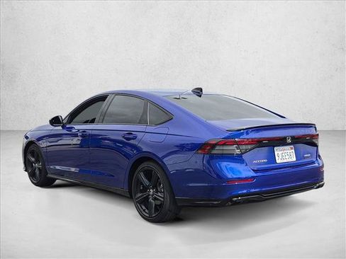 Used 2023 Honda Accord Sport image 7
