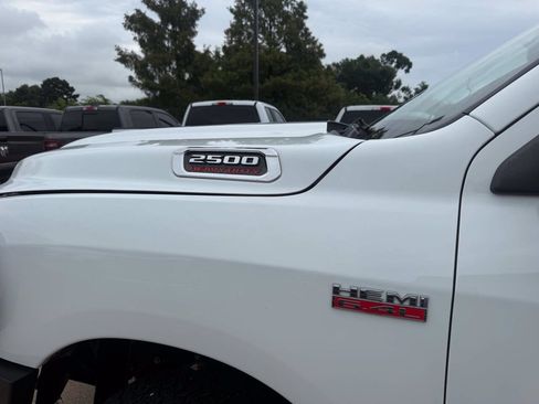 Used 2022 RAM 2500 Tradesman AWD/4WD image 36