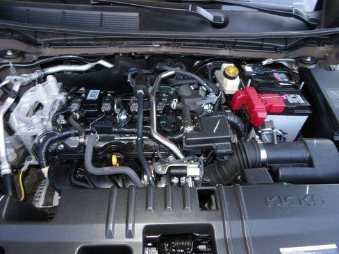 Certified 2025 Nissan Kicks SR image 41