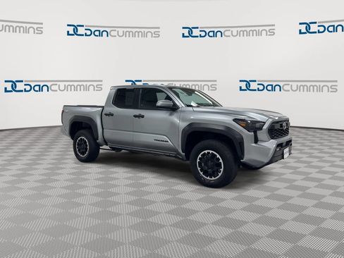Used 2024 Toyota Tacoma TRD Off-Road AWD/4WD image 2