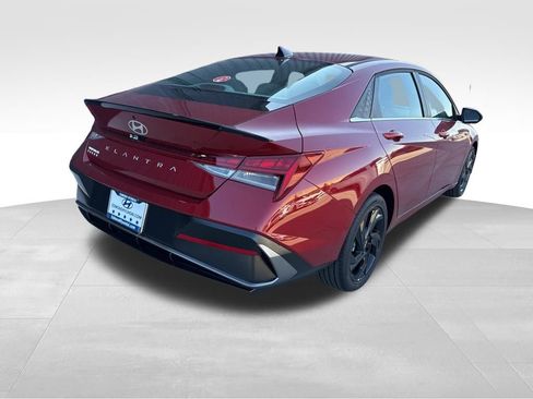 New 2026 Hyundai Elantra SEL Sport image 4