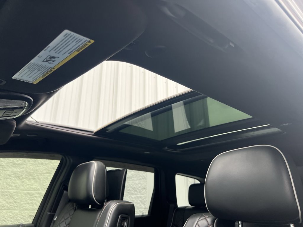 Used 2019 Jeep Grand Cherokee Summit AWD/4WD image 19