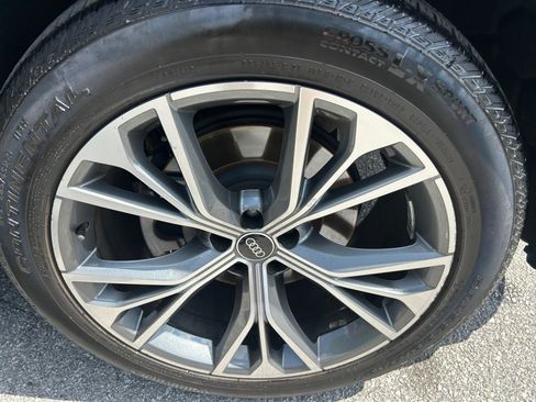 Used 2021 Audi Q8 Premium Plus AWD/4WD image 22