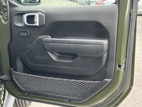 Used 2022 Jeep Gladiator Sport image 25