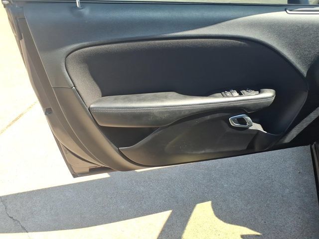 Used 2022 Dodge Challenger R/T RWD image 9