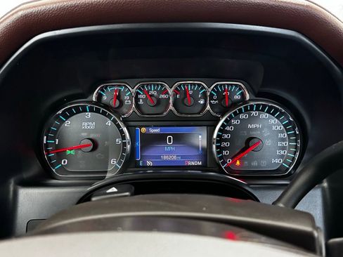 Used 2014 Chevrolet Silverado 1500 High Country w/ High Country Premium Package image 17