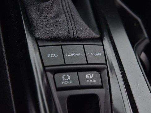 Used 2025 Toyota Camry LE image 17