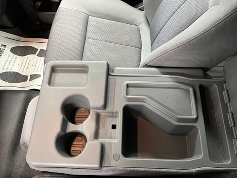 Used 2012 Ford F150 XLT w/ XLT Chrome Pkg image 31