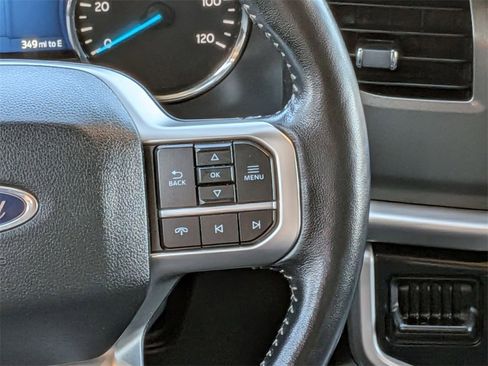 Used 2024 Ford Expedition Max XLT image 19