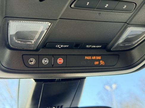 Certified 2022 Chevrolet Blazer RS w/ Enhanced Convenience Package image 18