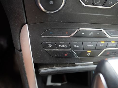 Used 2017 Ford Edge SEL w/ Equipment Group 201A AWD/4WD image 5