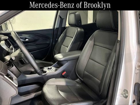Used 2023 GMC Terrain SLT AWD/4WD image 7