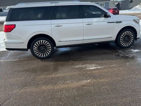 Used 2019 Lincoln Navigator L Black Label image 13