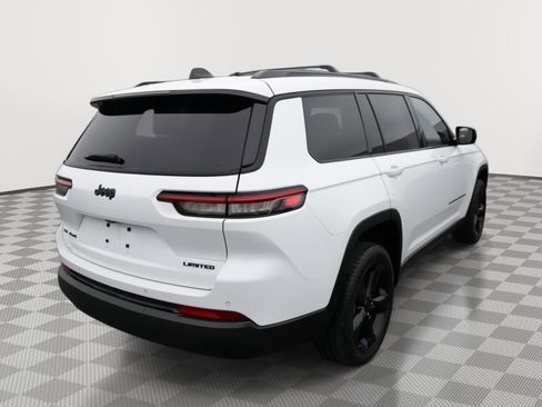 Used 2023 Jeep Grand Cherokee L Limited w/ Black Appearance Package image 23