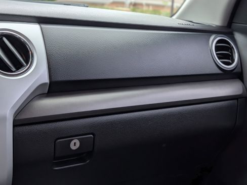 Used 2015 Toyota Tundra SR5 w/ TRD Off Road Package image 17