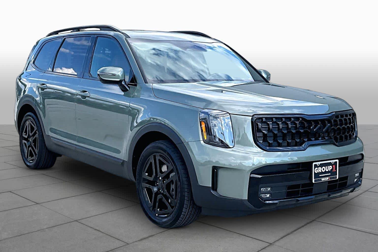 Certified 2025 Kia Telluride SX Prestige X-Line AWD/4WD image 3