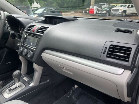 Used 2015 Subaru Forester 2.5i Limited AWD/4WD image 29