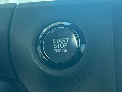 Used 2024 Lexus GX 550 w/ Accessory Package (31) image 25