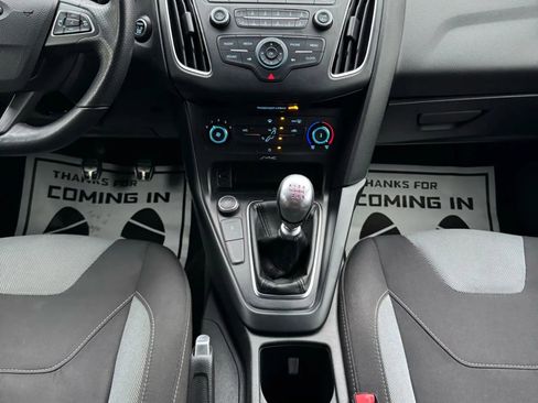 Used 2017 Ford Focus ST image 43