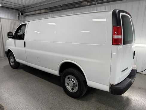 Used 2019 Chevrolet Express 2500 image 6