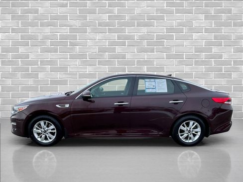 Used 2018 Kia Optima LX image 2