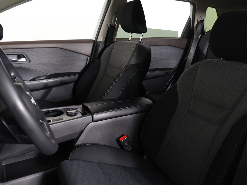 Used 2023 Nissan Rogue SV AWD/4WD image 26