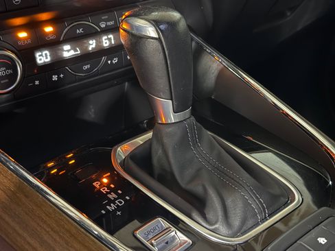 Used 2018 MAZDA CX-9 Signature image 16