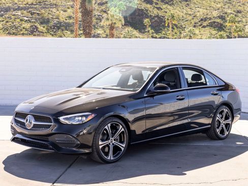 Used 2025 Mercedes-Benz C 300 Sedan image 2