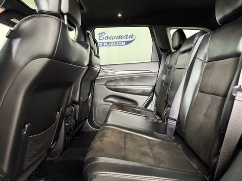 Used 2019 Jeep Grand Cherokee Altitude image 13