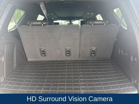 Used 2021 GMC Yukon Denali w/ Denali Premium Package AWD/4WD image 9