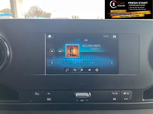 Used 2024 Mercedes-Benz Sprinter 2500 image 18