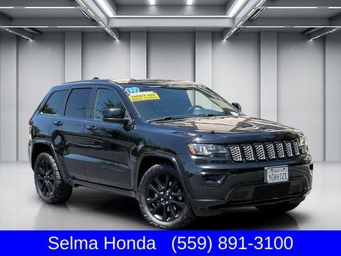 Used 2019 Jeep Grand Cherokee Altitude RWD image 1