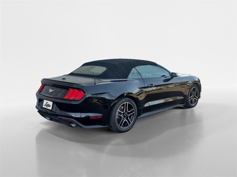 Used 2023 Ford Mustang Premium image 4