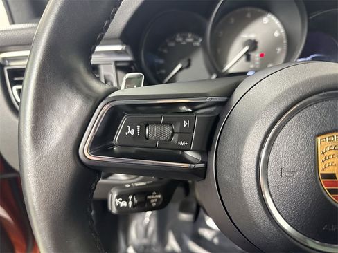 Certified 2023 Porsche Macan S image 38