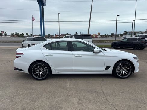 Used 2025 Genesis G70 2.5T image 7