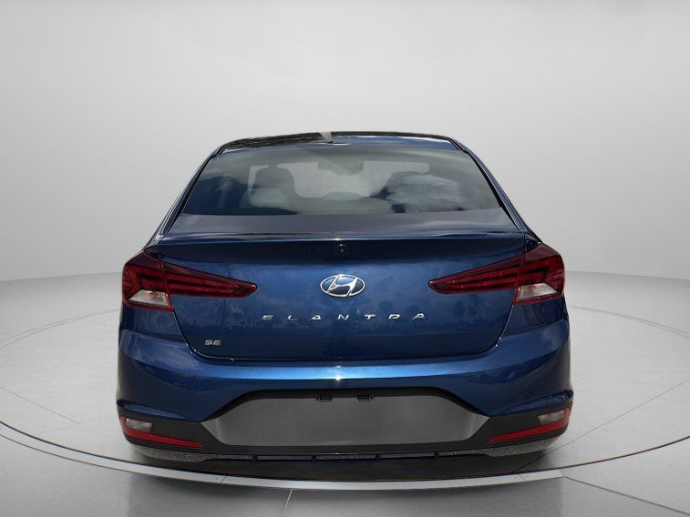Used 2020 Hyundai Elantra SE FWD image 4