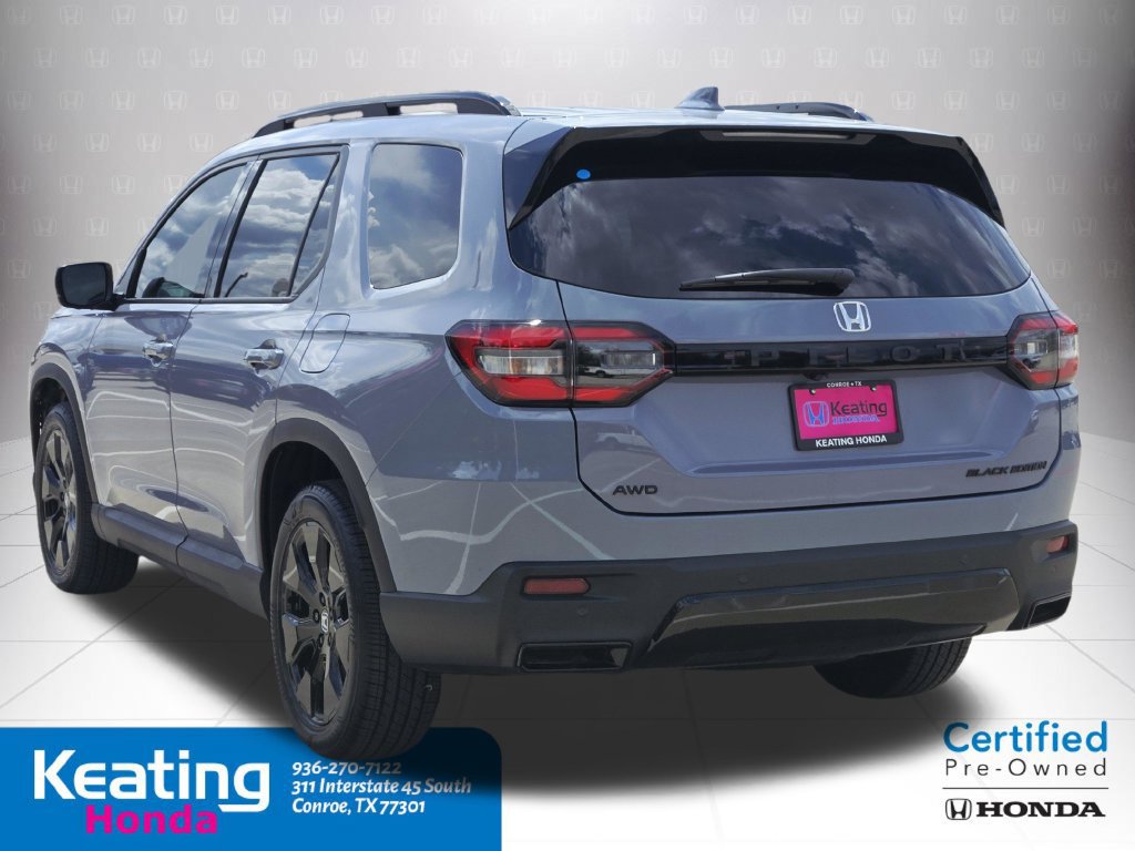 Certified 2026 Honda Pilot Black Edition image 8