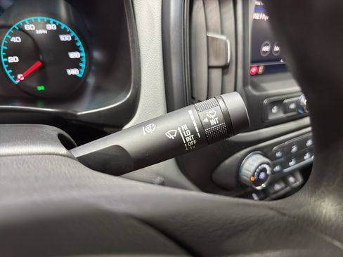 Used 2022 Chevrolet Colorado W/T AWD/4WD image 22