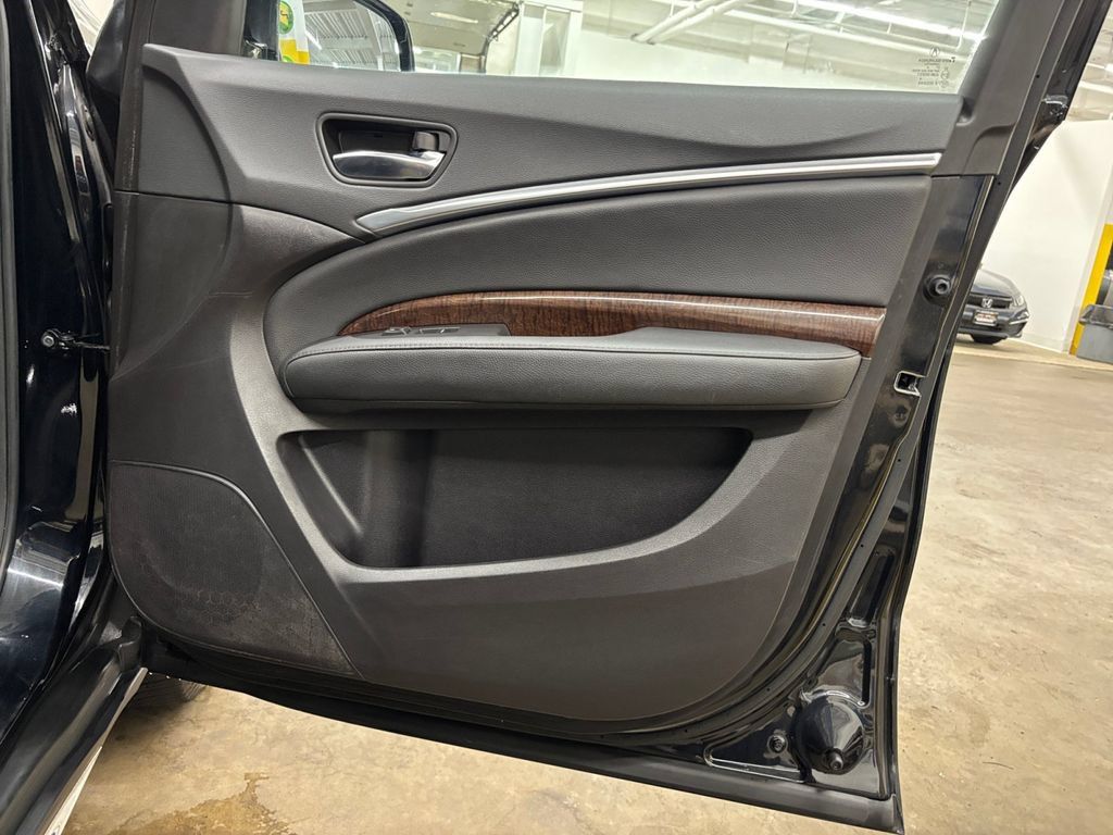 Used 2020 Acura MDX SH-AWD image 15