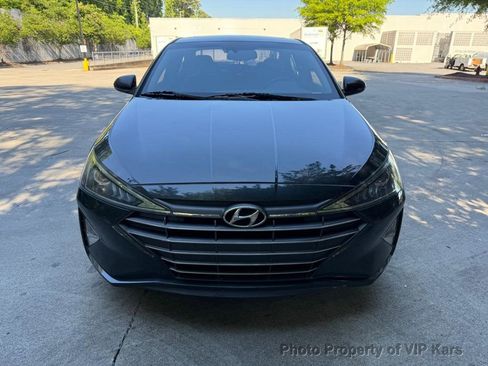 Used 2020 Hyundai Elantra Value Edition FWD image 2