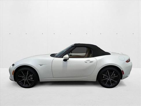 New 2025 MAZDA MX-5 Miata Grand Touring image 4