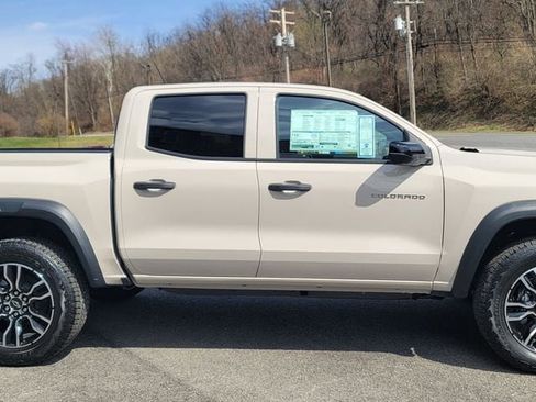 New 2026 Chevrolet Colorado Trail Boss AWD/4WD image 8
