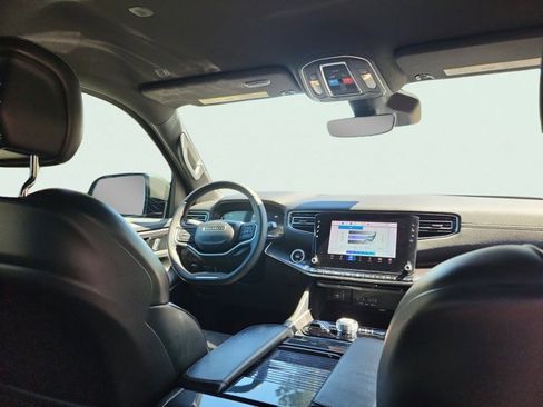Certified 2022 Jeep Wagoneer Series I AWD/4WD image 20